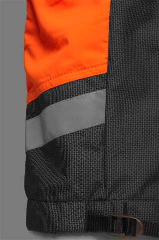 Melnas ar oranžu Husqvarna jostas aizsargbikses, modelis ''Technical Extreme'', Aizmugurējā daļā atstarojoša lente labākai redzamībai